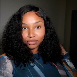 16” Deep Wave 5x5 Glueless Wig side part or middle only worn once